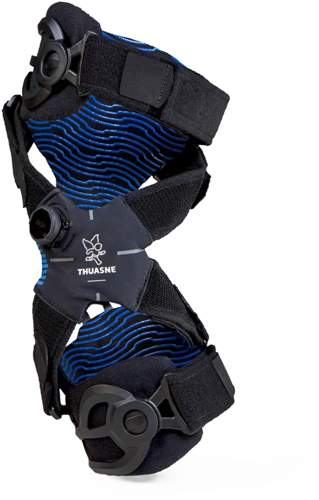 Custom 3D printed and carbon fibre knee brace built by SD Medical